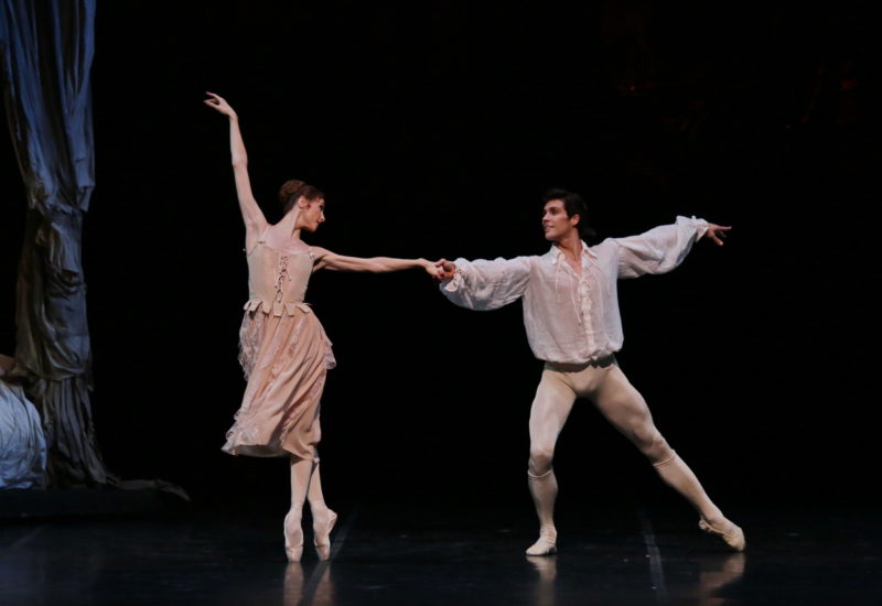 La coppia Bolle-Zakharova in “Manon” ammalia il pubblico